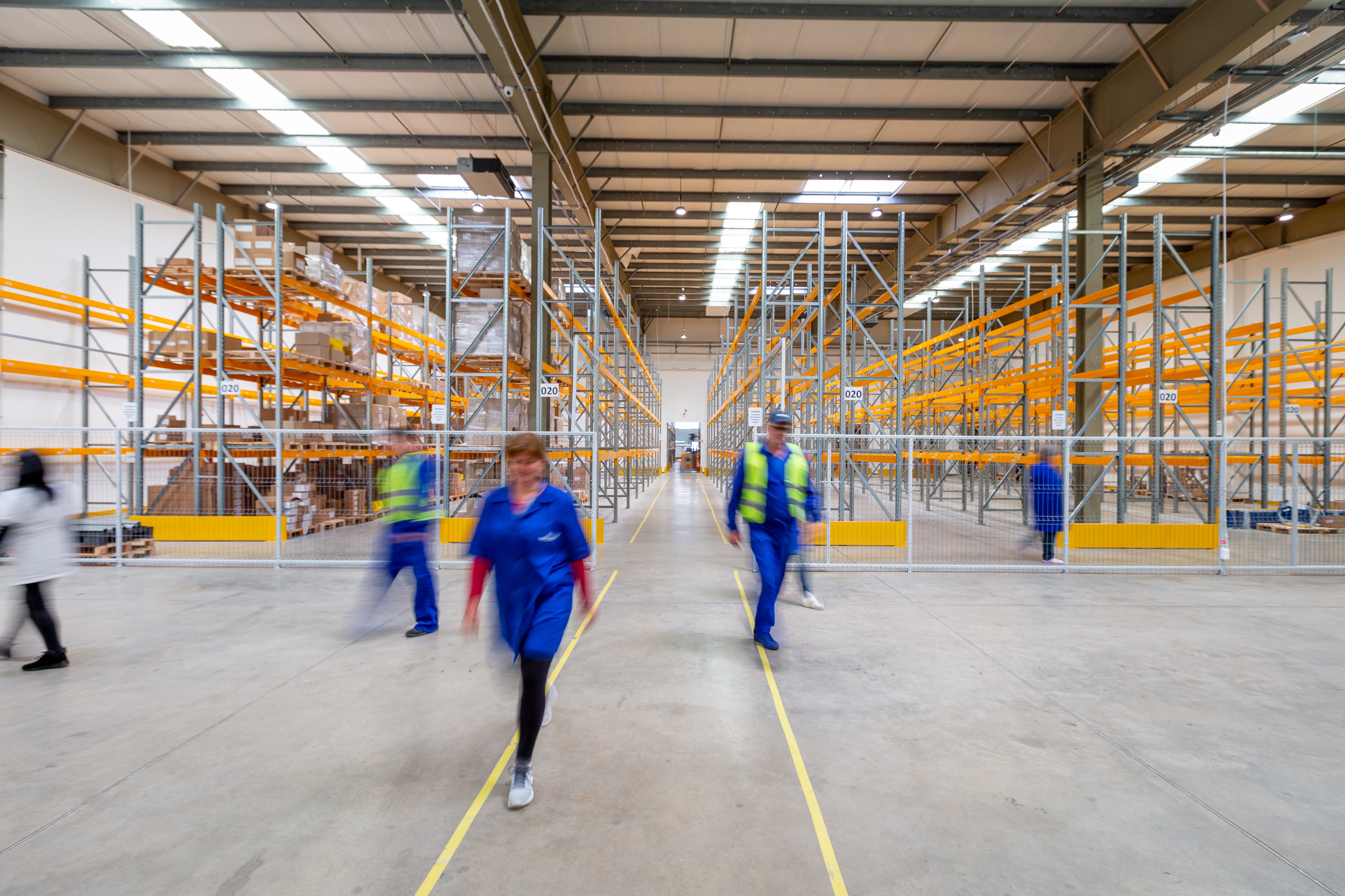 Choosing the Right High-Visibility Clothing: A Guide for Corporate Buyers